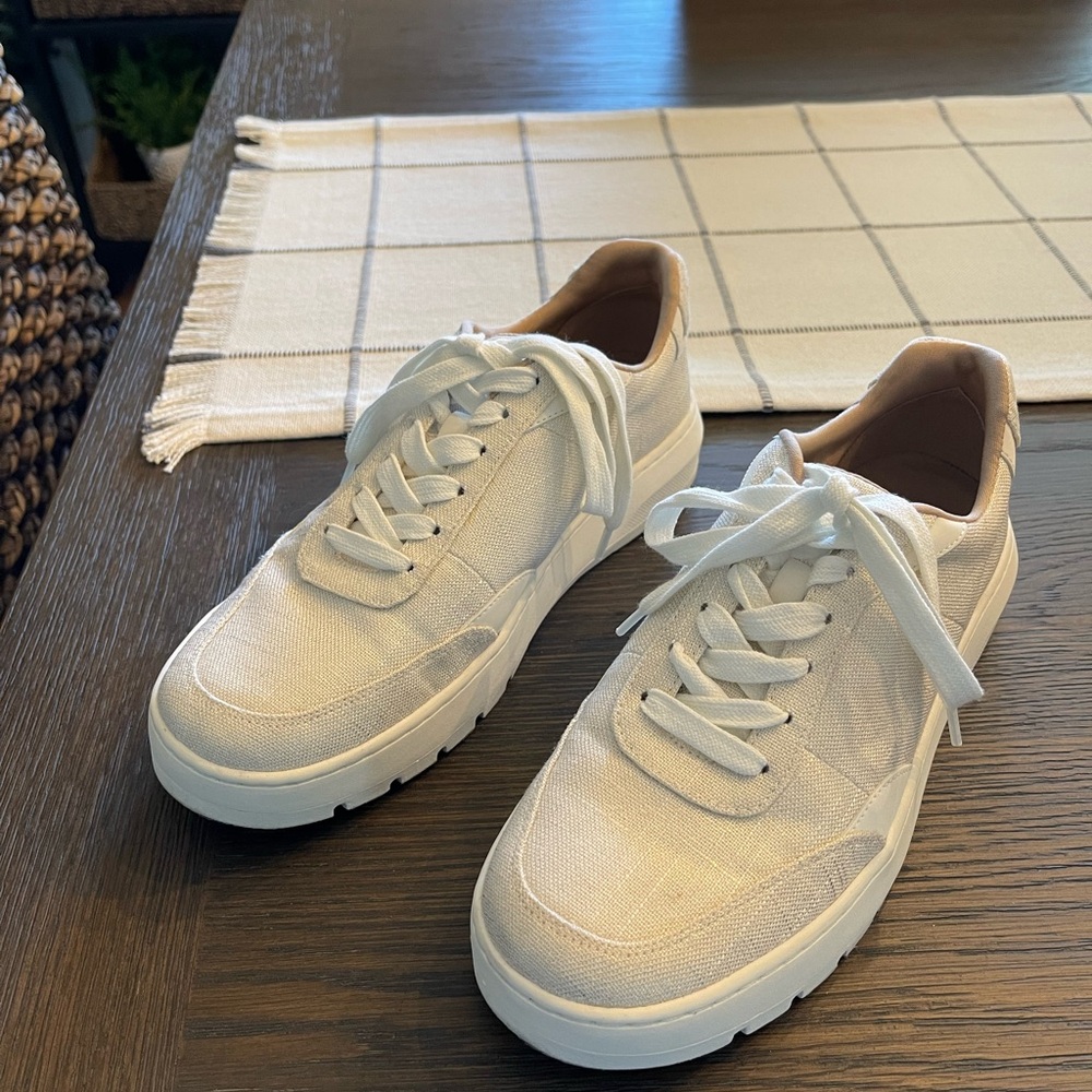 Vionic Women's Sneakers - Cream